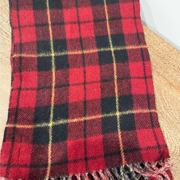 Polo by Ralph Lauren black and red Wool Scarf - Picture 5 of 5